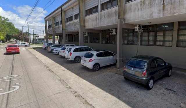 BRUTAL MENOR
