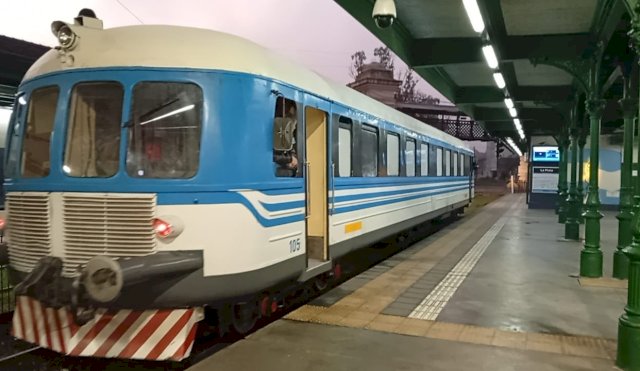 TREN UNIVERSITARIO 